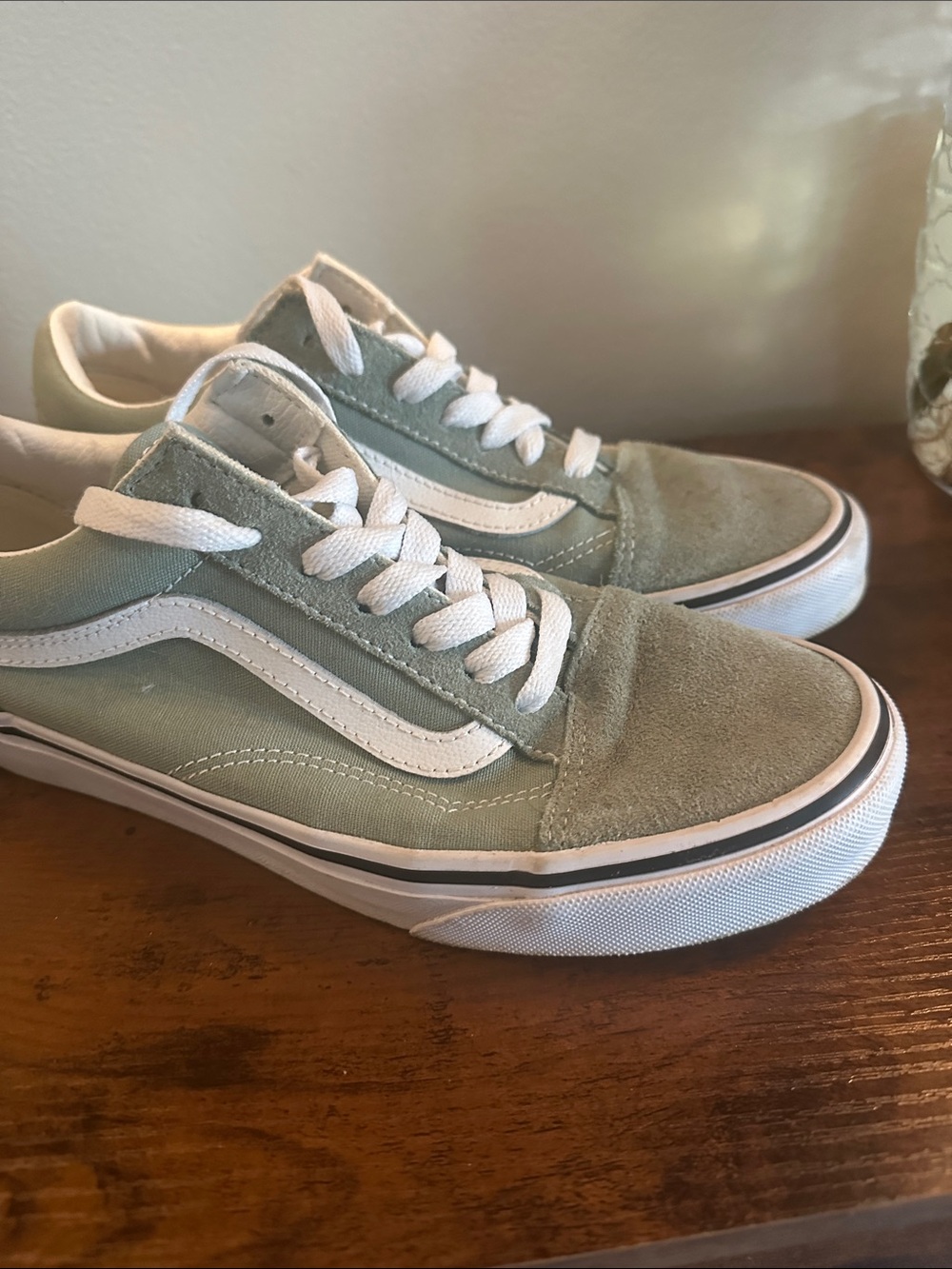 Vans Low Top Sneakers in Sage Green & White